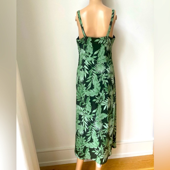 Northern Reflections Tropical Maxi Dress - Picture 2 of 4